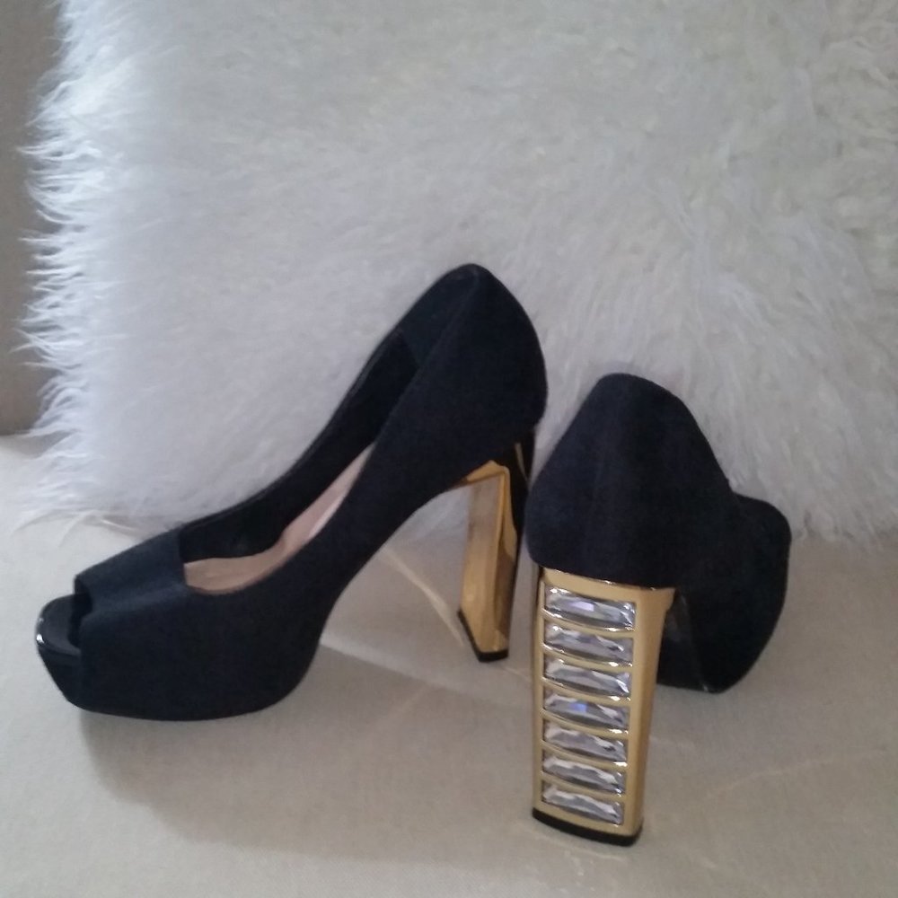 Parisian Elegance black suede leather bedazzled platform heels EUC